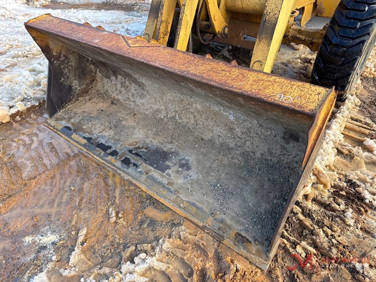 2000-deere-310se-image-6