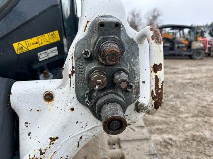 2022-bobcat-t66-image-11