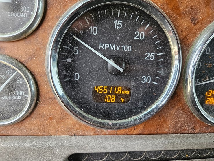 2006-peterbilt-379-image-54