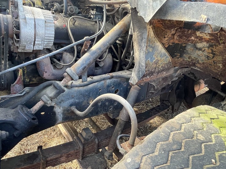 #13018-•-1974-gmc-6500-tractor-(has-wi-title)-image-91