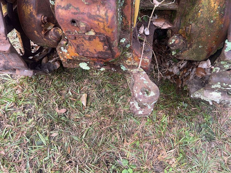 caterpillar-2-ton-crawler-image-30