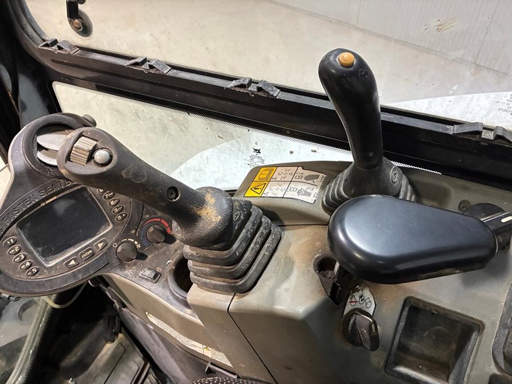 2019-bobcat-e35i-image-47