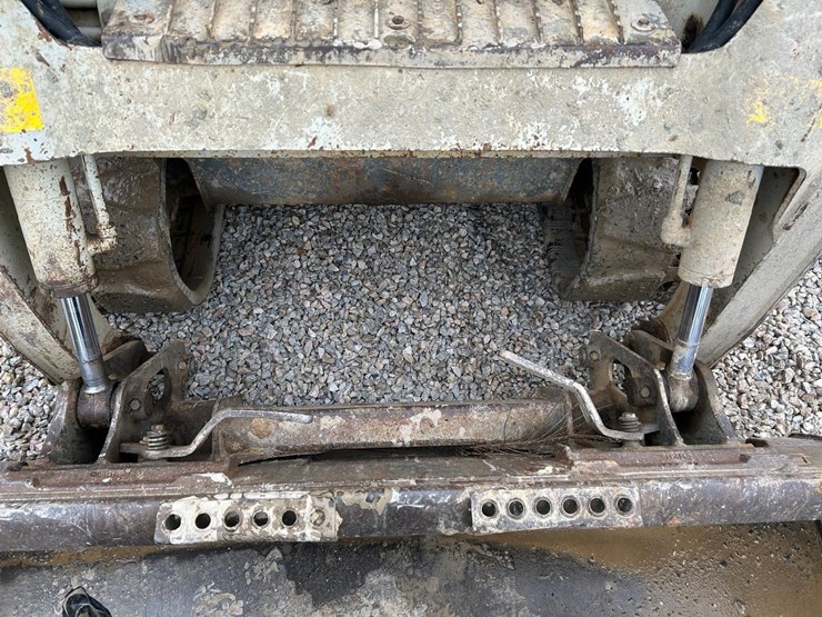 takeuchi-tl230-image-10