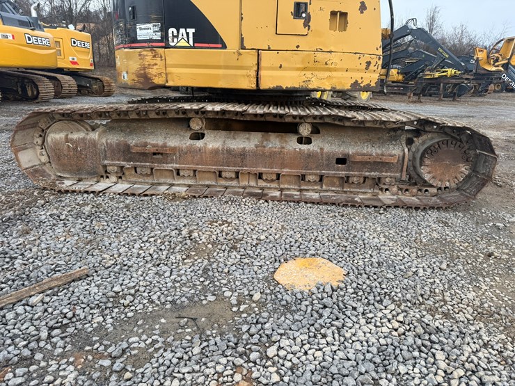 2004-caterpillar-321c-image-70