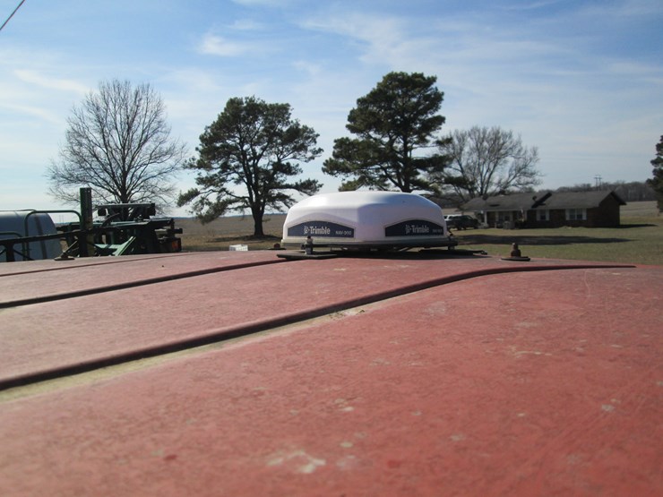 case-ih-magnum-305-image-35