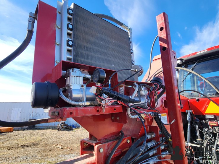 2013-case-ih-1250-image-18