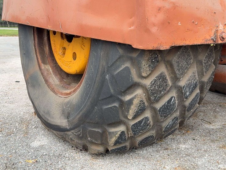 minneapolis-moline-g705-image-37