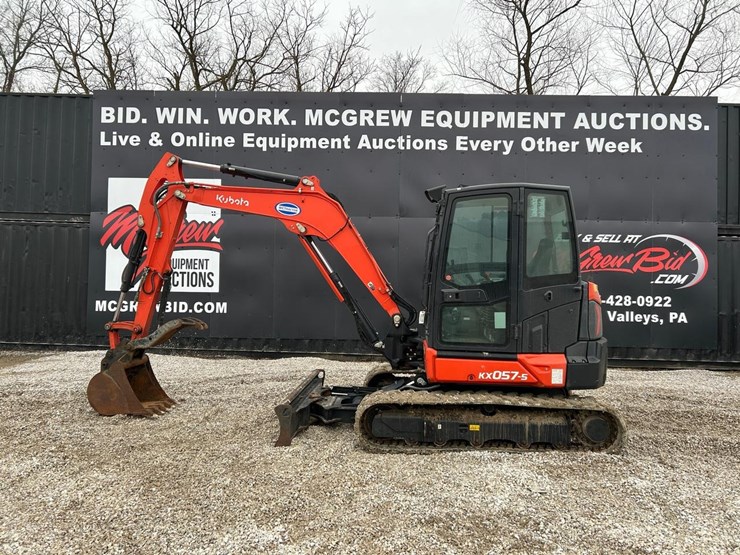 2022-kubota-kx057-image-1