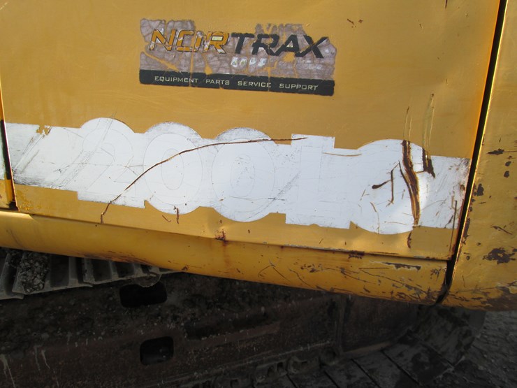 deere-200-lc-image-5