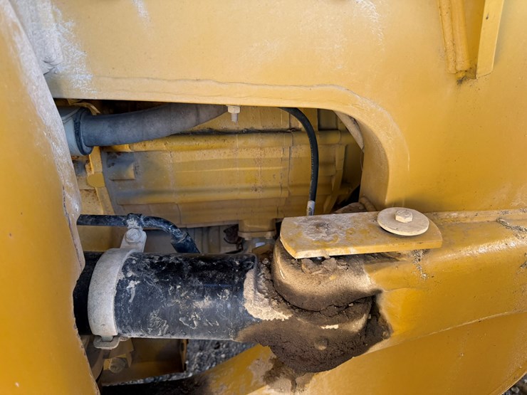 2012-caterpillar-950k-image-63