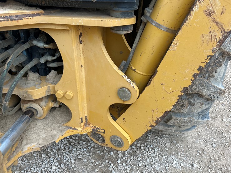 2011-deere-310sj-image-48