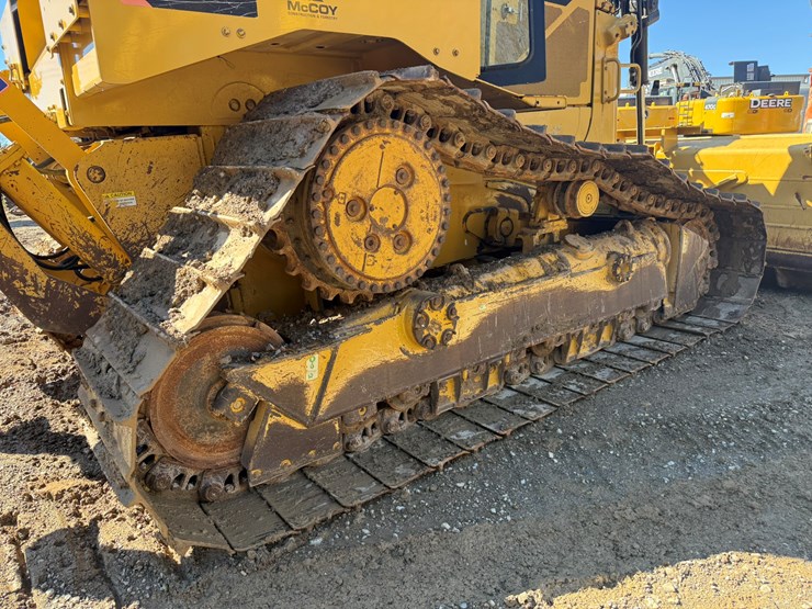 2015-caterpillar-d6t-lgp-image-94