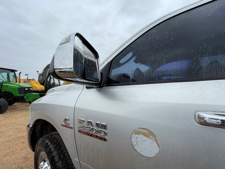 2014-dodge-2500-image-79