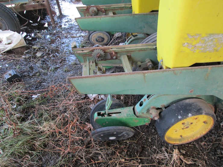 john-deere-8-image-11