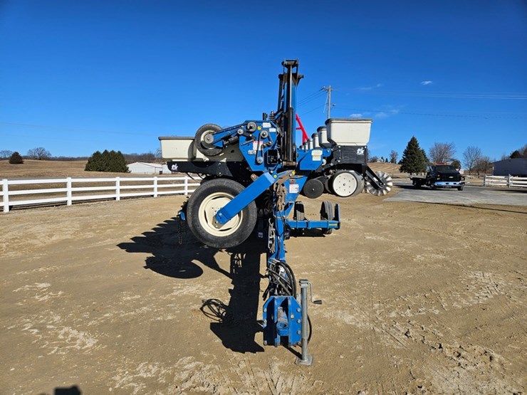 kinze-3600-image-8