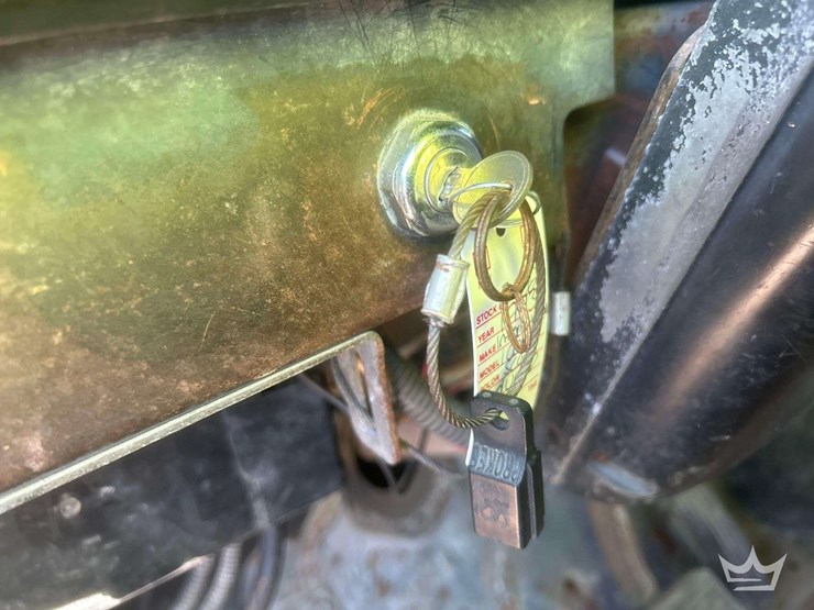 1993-international-4700-crew-cab-landscape-dump-truck-image-30