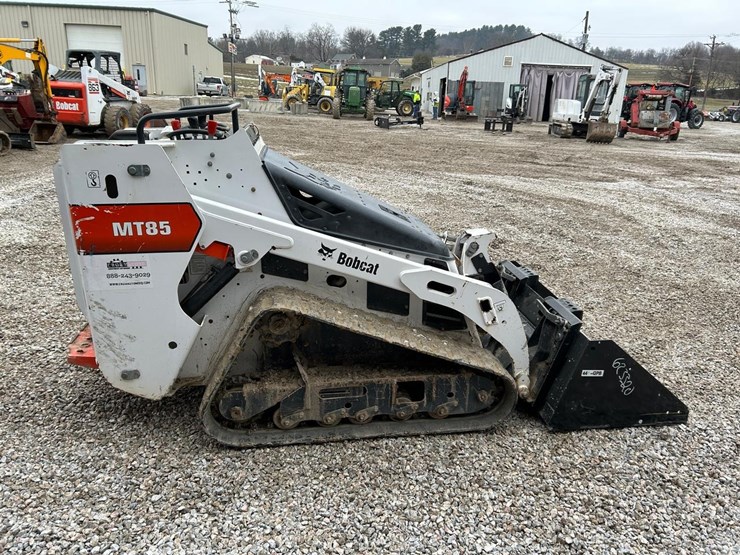 2019-bobcat-mt85-image-5