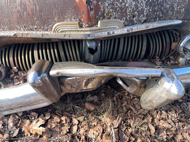 #13026-•-(1)-vintage-truck-and-(2)-vintage-cars-(no-title)-image-125