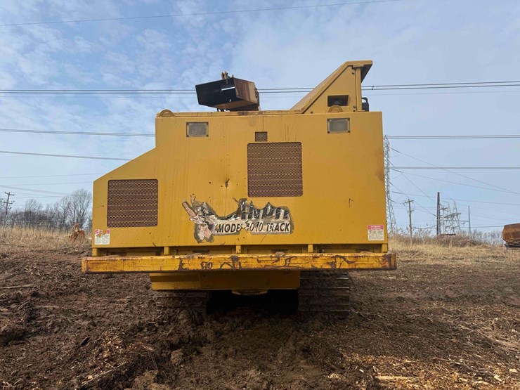 2010-caterpillar-325-image-5