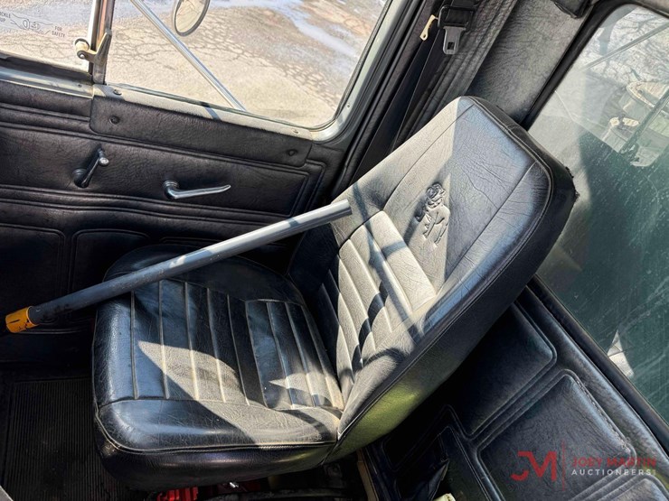 1998-mack-rd688s-image-24