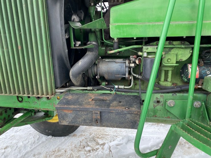 john-deere-4640-image-37