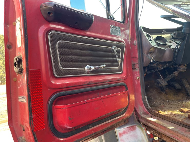 #13014-•-1976-ford-dump-truck-(has-wi-title)-image-41