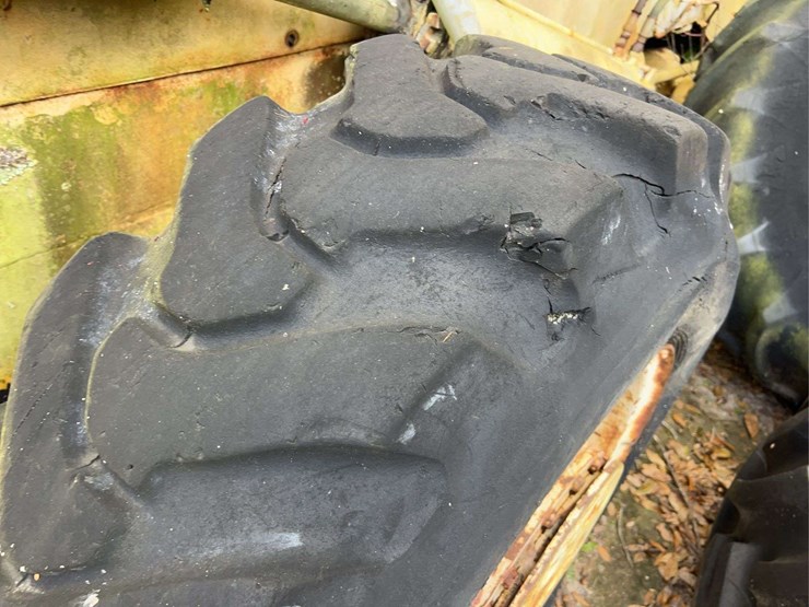 allis-chalmers-diesel-wheel-loader-image-16