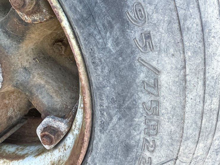 #13013-•-1977-ford-dump-truck-(has-wi-title)-image-46