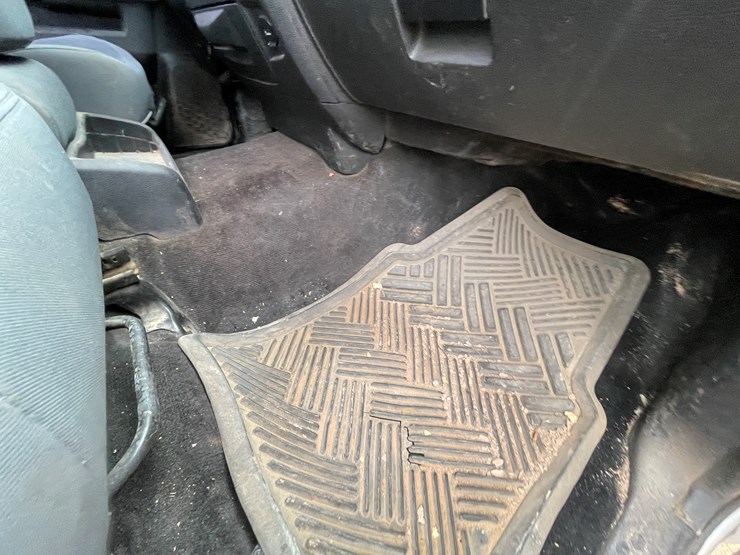 2014-dodge-2500-image-11