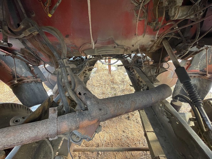 1986-ford-8000-image-46