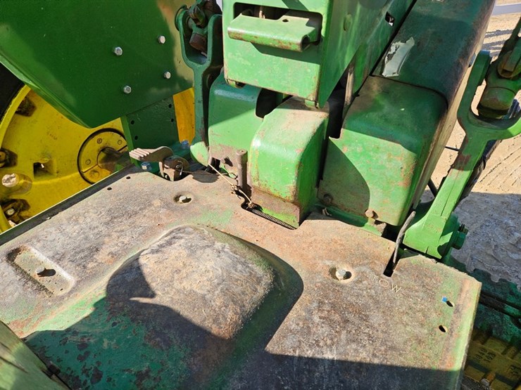 john-deere-4020-image-31
