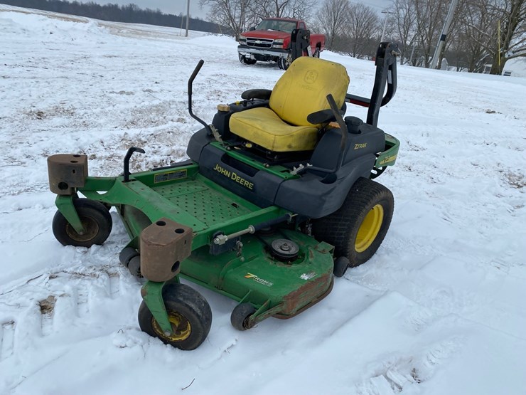 john-deere-zero-turn-image-3
