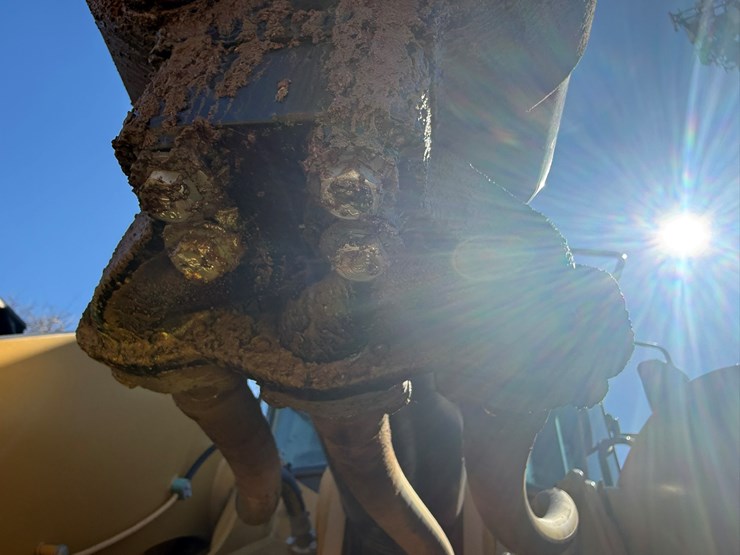 2012-caterpillar-950k-image-25