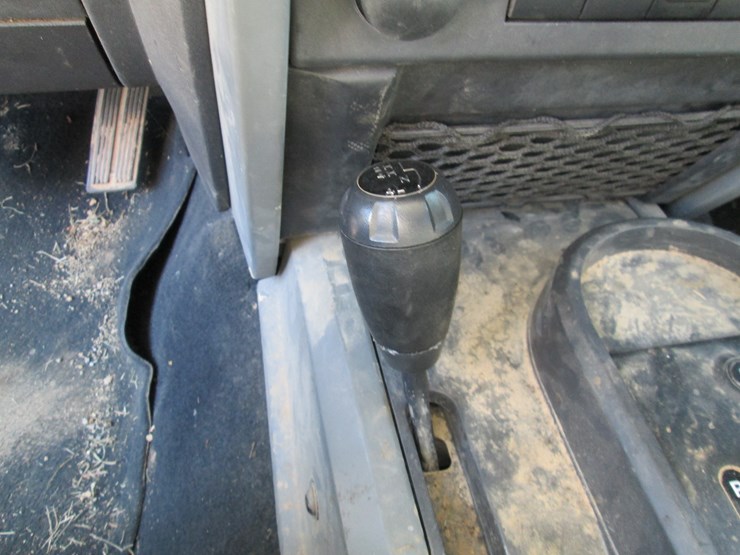 2010-jeep-wrangler-image-35