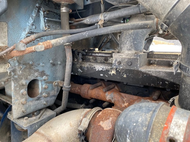 1994-freightliner-day-cab-semi-image-66