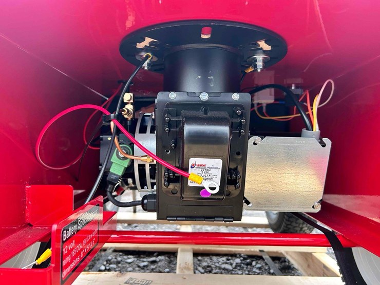 magnum-4000-series-hot-water-pressure-washer-image-12