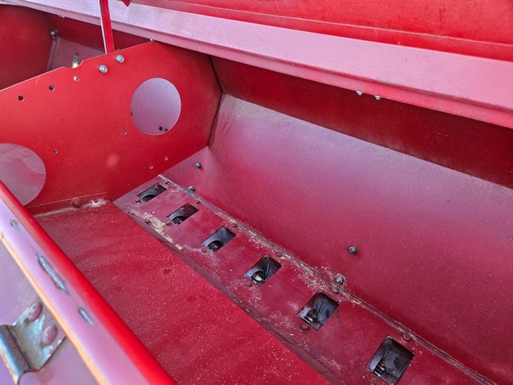 case-ih-5100-image-21