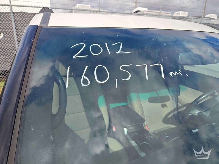 2012-ford-explorer-image-38