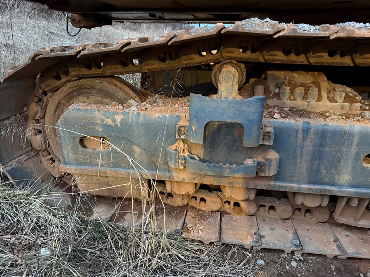 2006-deere-650d-lc-image-57