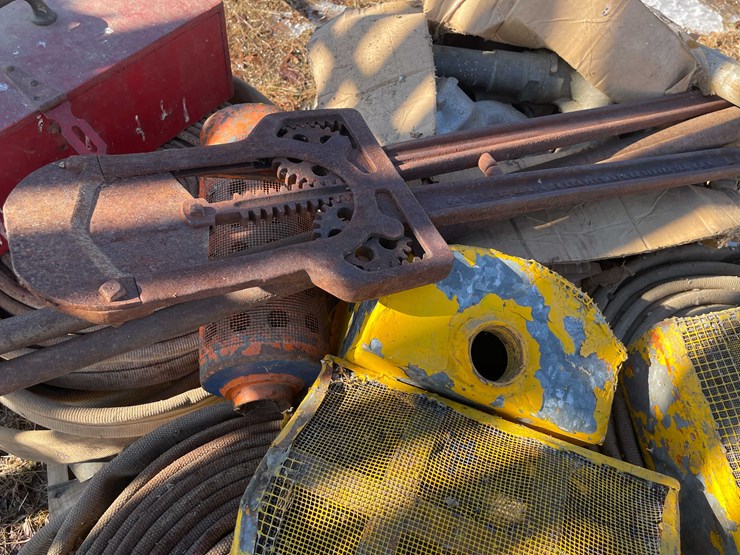 #13084-•-misc.-pallet-contents-image-7