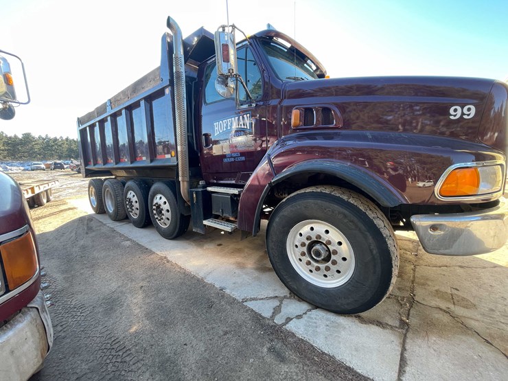 #13005-•-1999-sterling-dump-truck-(has-wi-title)-image-5