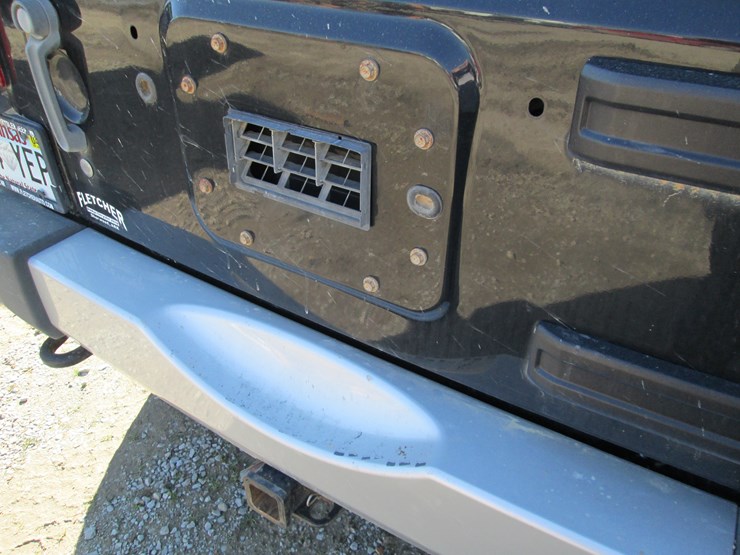 2010-jeep-wrangler-image-6