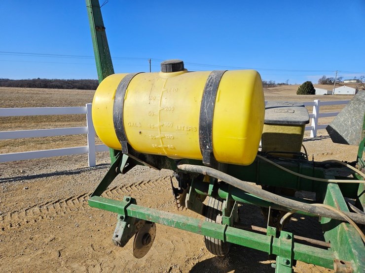 john-deere-7000-image-15