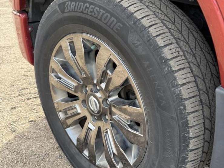 2017-nissan-titan-image-13