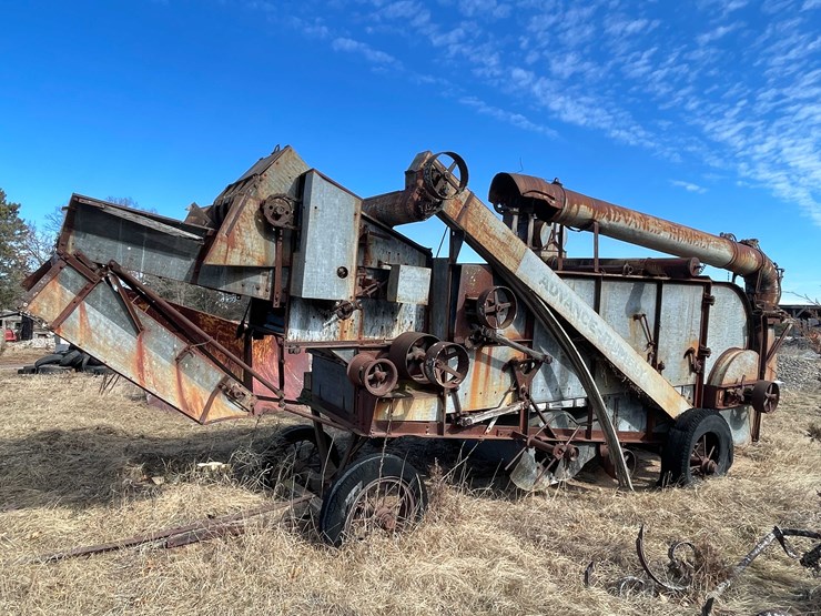 #13044-•-vintage-advance-rumely-image-1