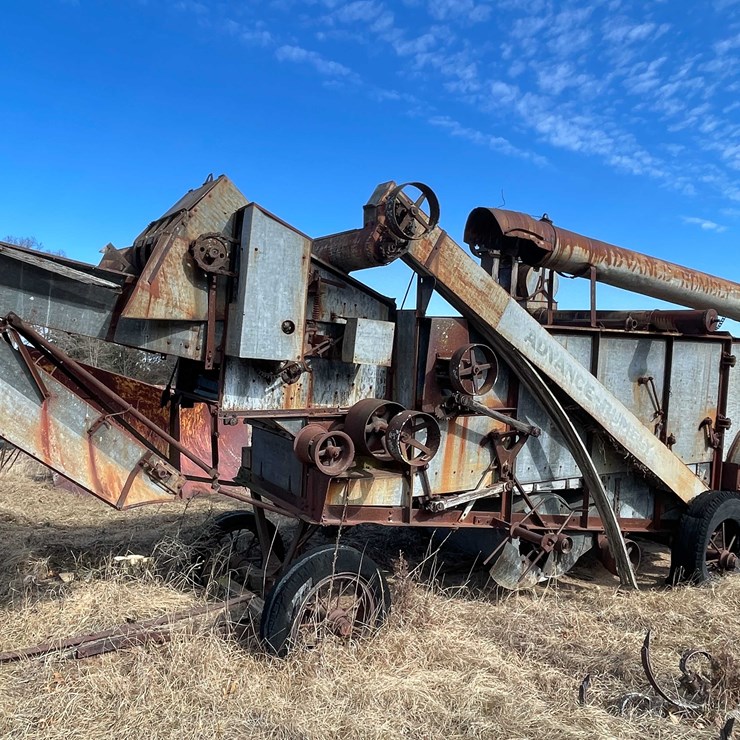 #13044 • Vintage Advance-Rumely