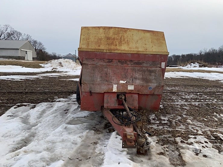 new-holland-3118-image-3