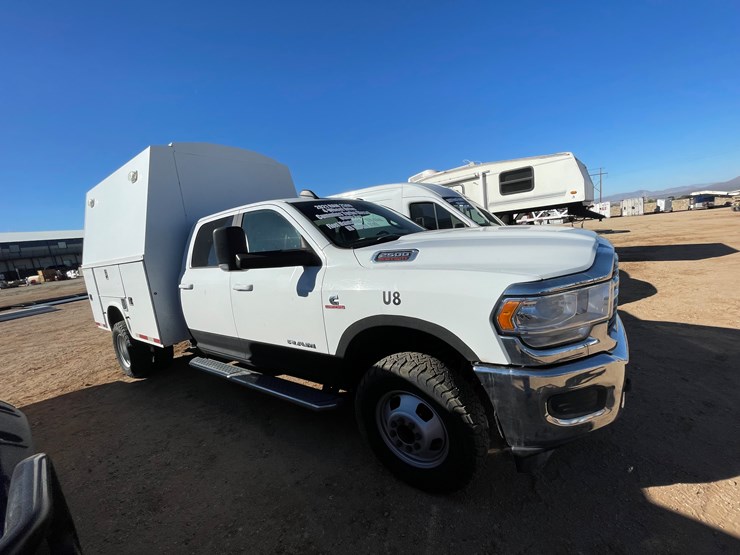 2021-dodge-2500-image-1