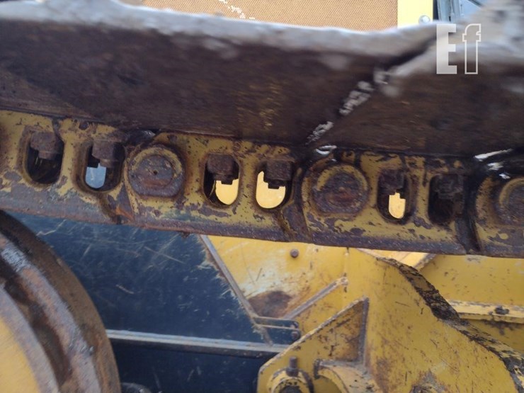 2015-deere-650k-lgp-image-28