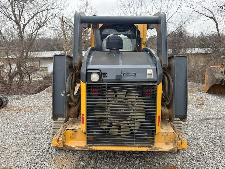 2015-deere-333e-image-4